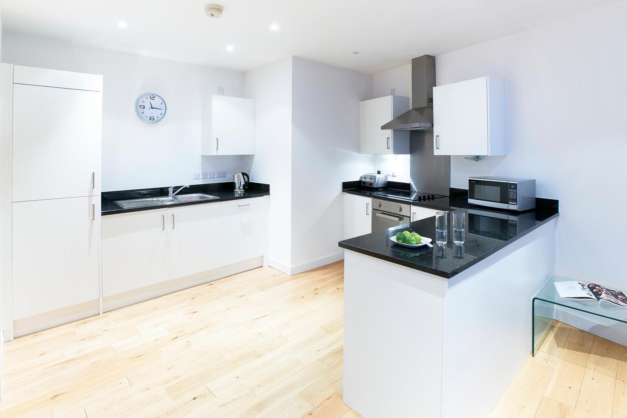 Watford Centre - Luxury Penthouse 아파트 외부 사진